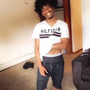 Meet your Posher, Dennis